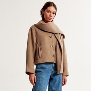 Abercrombie & fitch jacket with removable scarf